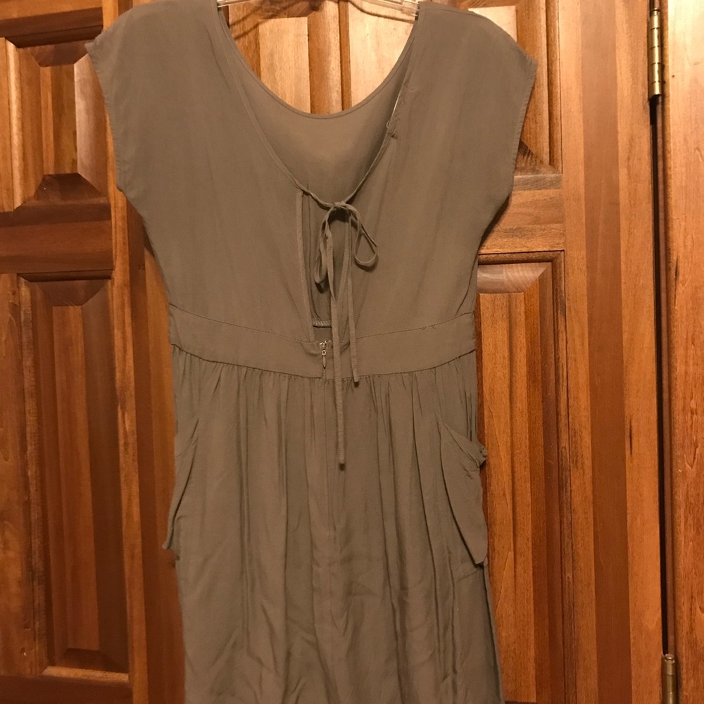 Tan short sleeve tie back dress